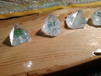 Apofylit /Apophylite Pyramid Speziell 2 cm 5 pc