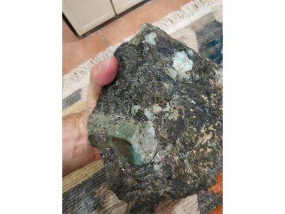 Emerald-Smaragd rough big 17cm 2