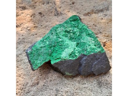 Green Garnet Grossular Uvavorite 4cm