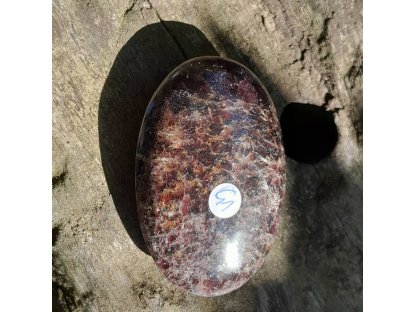 Gránat plochy/soap stone /Handschmeilcherstein 5,5cm extra
