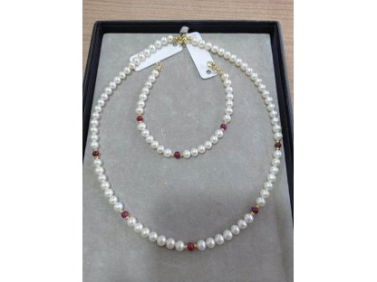 Korale/Necklace/Halskette perle s Rubin 4mm