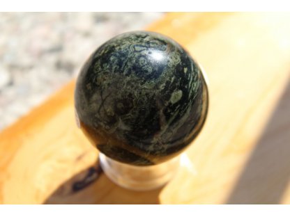 Sphere Jasper Kabamba*Quartz with Algae* 4cm