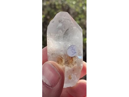 Crystal with inclusion 5cm 2