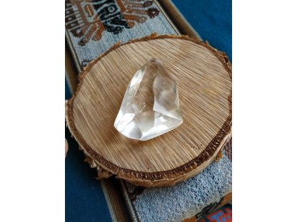 Křistál /Crystal/Bergkristall Leštěni/polished/poliert 8cm