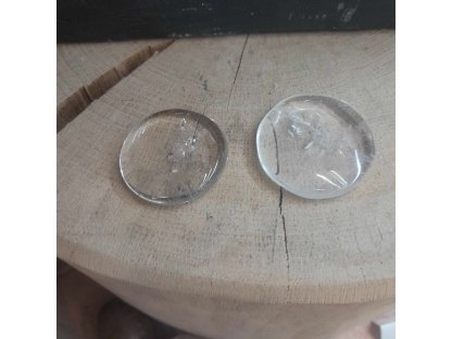Crystal clear flat stone. extra 4,5cm