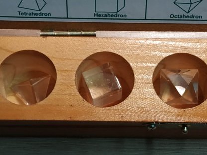 Křistal Posvátná geometrie platonských těles 2cm