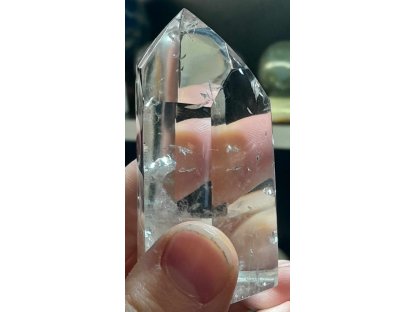 Bergkristall spitze 7cm poliert 100% Klares mit Regebogen