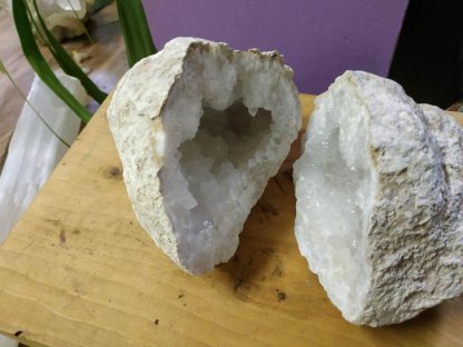 Křišťálová geoda,Crystal Geode 14-15cm