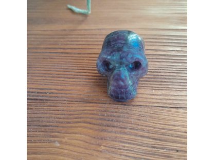 Skull Fluorite  skull 3cm