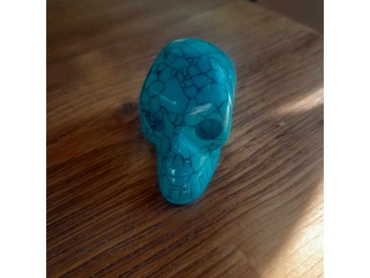 Skull  Blue Howlite  3cm