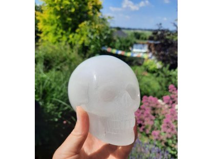 Skull White Aventurine /Milk quartz 10cm 2