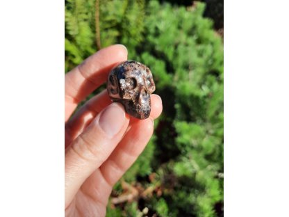 Skull unusual brown Charoite 2,5cm 2