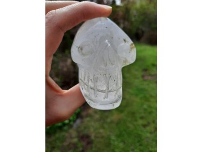 Lebka,Skull,Schädel Křistál /Crystal/Berg Kristall s inkluse/inclusion 7cm