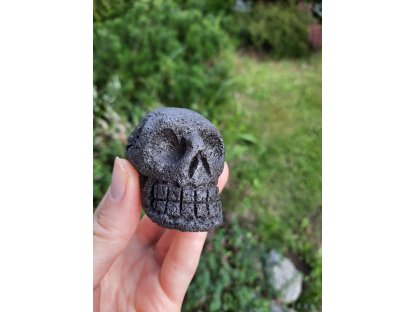 Skull Lava polished 6 cm 2
