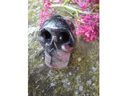 Lebka/Skull/Schädel Rhodonite 3cm