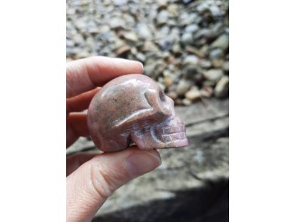 Skull Rhodonite 4cm Extra 2