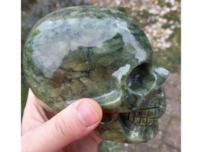 Skull Jade  10cm