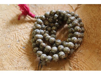 Muschel Malla/Shell Malla Om Mani Padma Hum 8mm