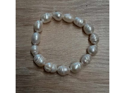 Náramek z velkych řičhnich perlet 9 mm