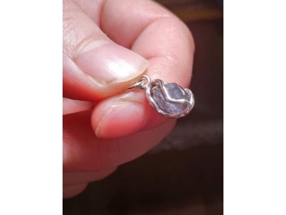 přívěšek,pendant,anhänger drahocenny/precious Tanzanite/Modry /Blue Zoisite 0,5cm 2