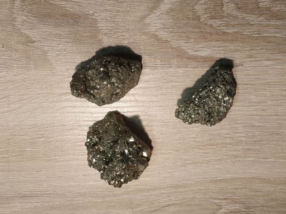 Pyrite sůrovy maly kousky/small pieces 3/4cm