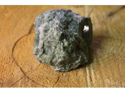 Very Rare Raw Big Chrome Diopside Stone.Brazil 12x10x7 cm,,0,700g,1,5LB 2