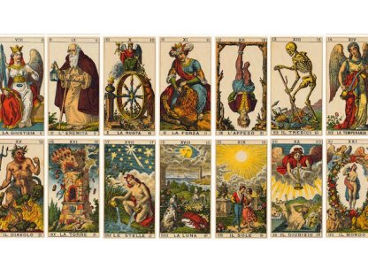 The Classic Tarot,Lo Scarabeo,Rider Waite,Language :Italian,English,German,Spanisch,Czech booklet,78 cards, 2