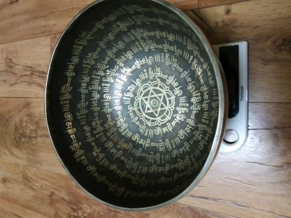 Tibetsky misa /Singing bowl/Klangschalen Mantra Om Mani Padma HUM XXL 24cm