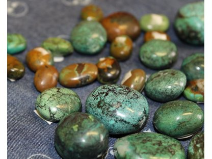 Turquoise Beads- Tibe 18g 2