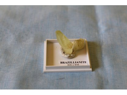 Extra rare  Brazilianite stone - 20 mm- Brazil