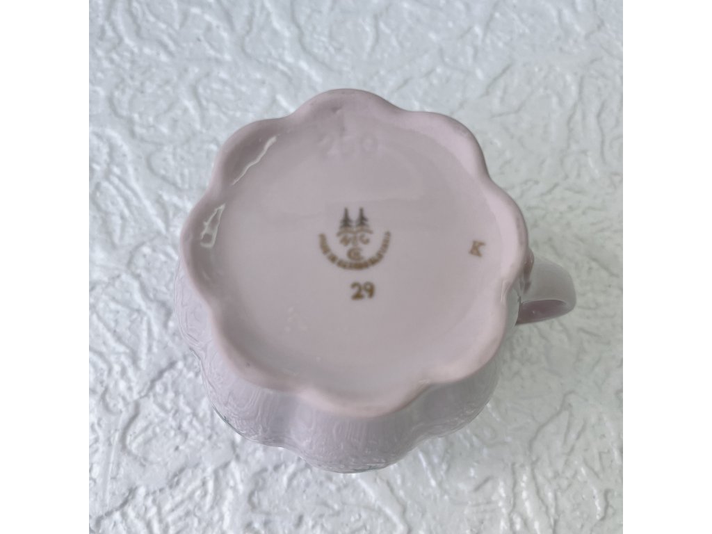 Hrnek růžový porcelán. 300 ml.