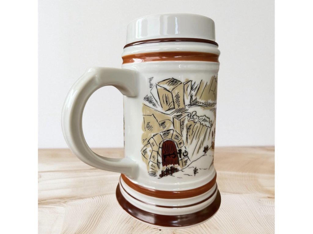 Korbel - Freiberger porzellan. GDR.
