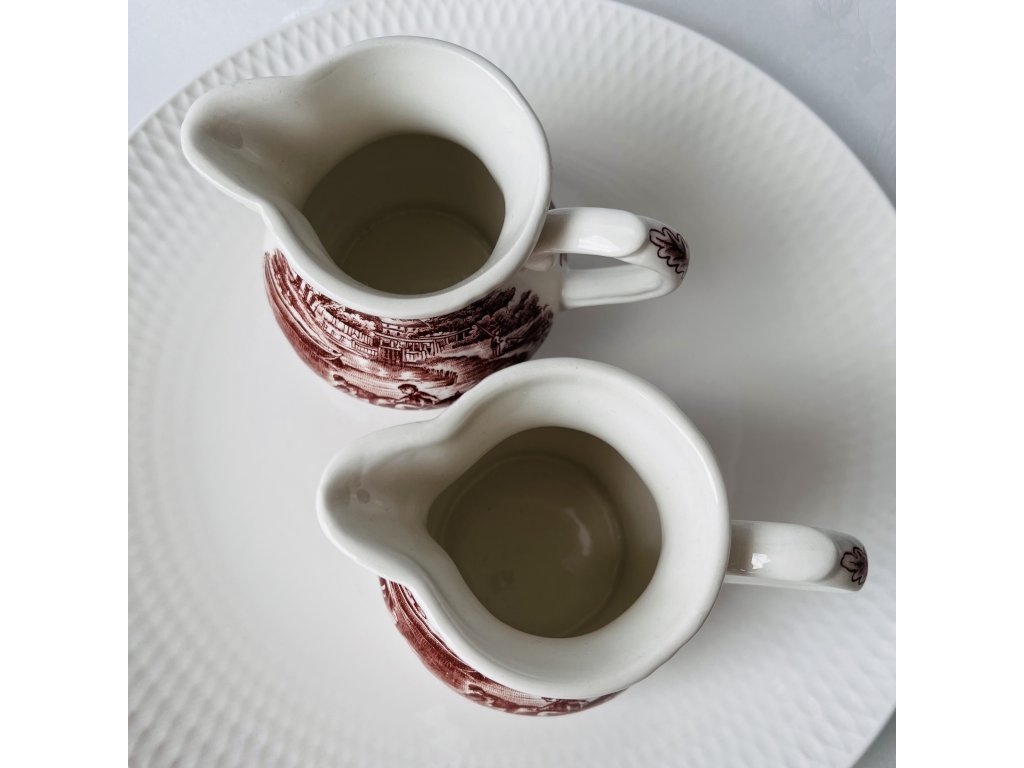 Mlékovka. 180 ml.  J.Broadhurst Ironstone. 