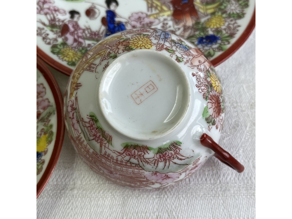 Kávová sada. 100 ml. Japonsko
