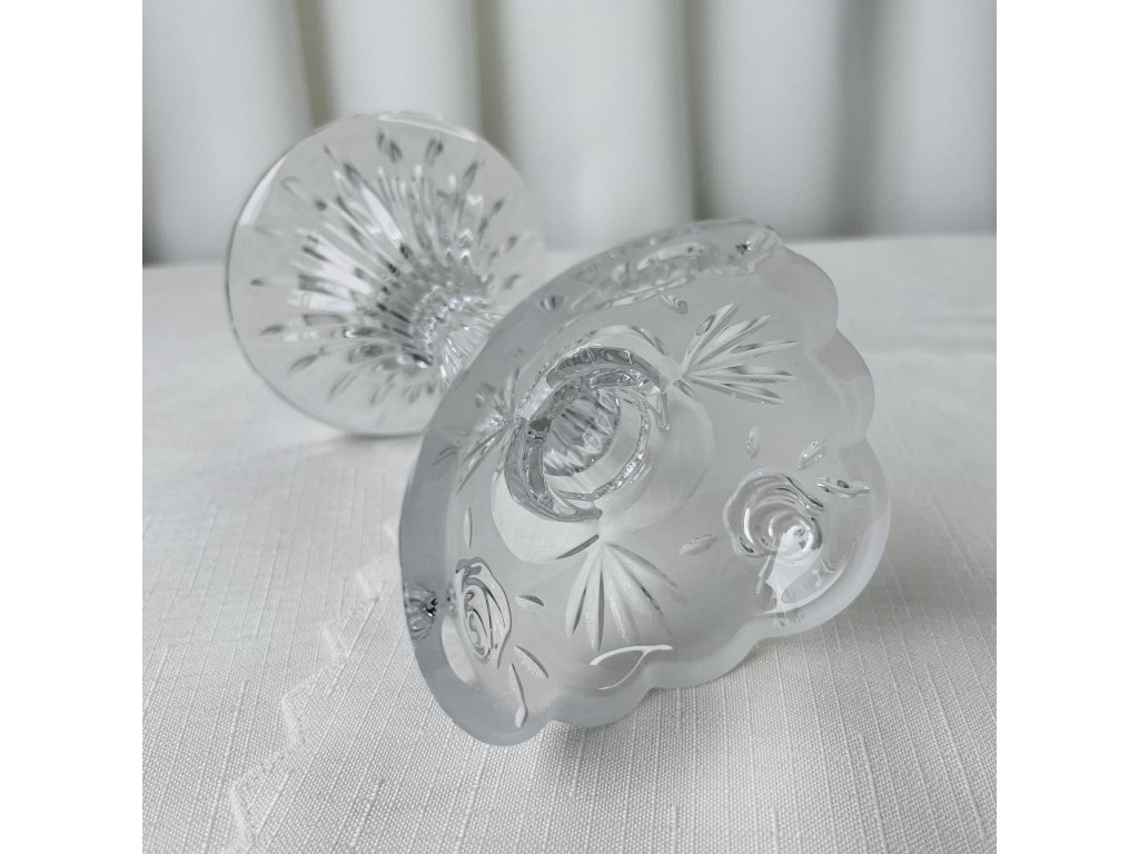 Svícen křišťálový.  14 cm.