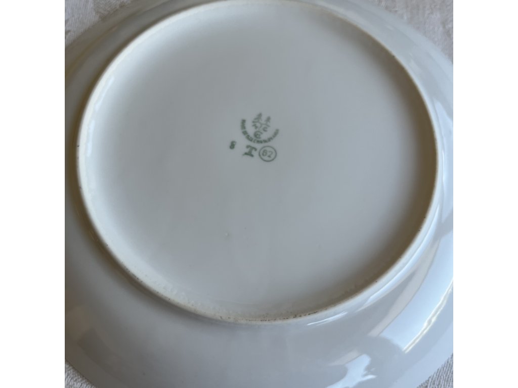 Talíř 26 cm, porcelán.