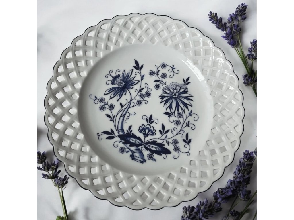 Talíř  24 cm, porcelán prolamovaný. Arzberg. 