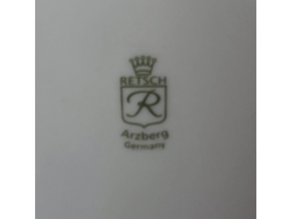 Talíř  24 cm, porcelán prolamovaný. Arzberg. 