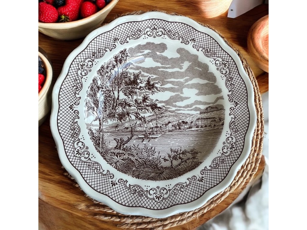 Talíř hluboký  24 cm  Italy. 