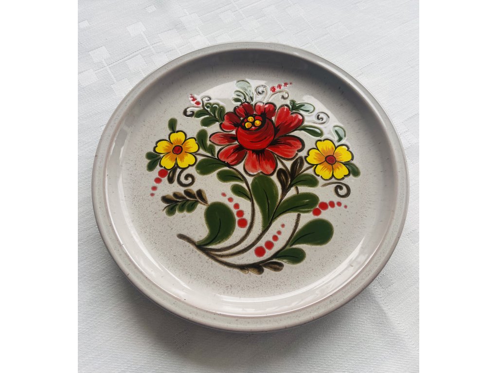 Talíř. Keramika. 19,5cm.