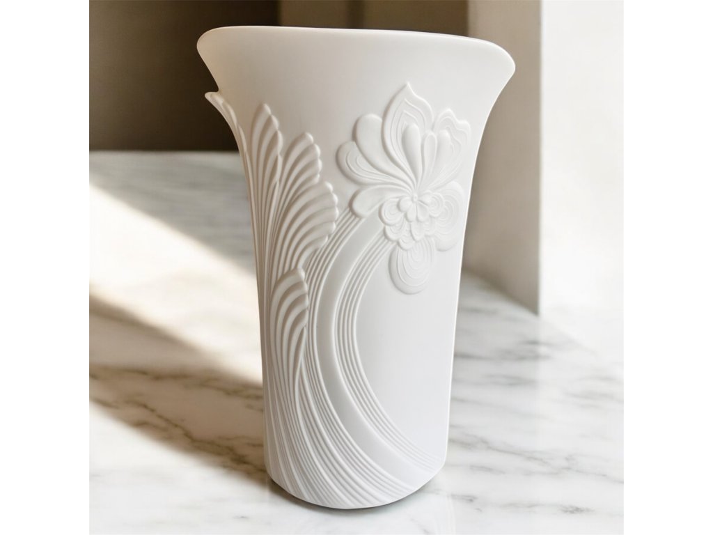 Váza. Porcelán biskvit. Kaiser. Germany.