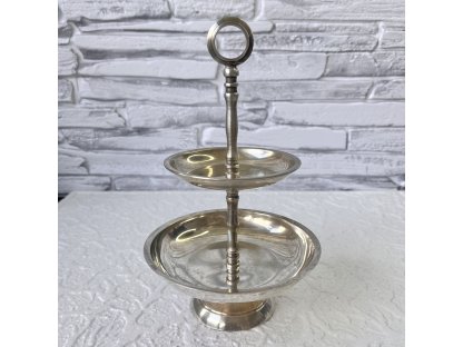 Etažér postříbřený.  Výška  21,5 cm.