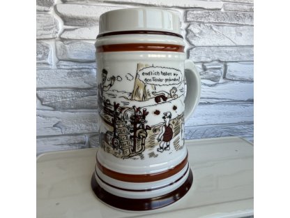 Korbel - Freiberger porzellan. GDR. 700 ml.