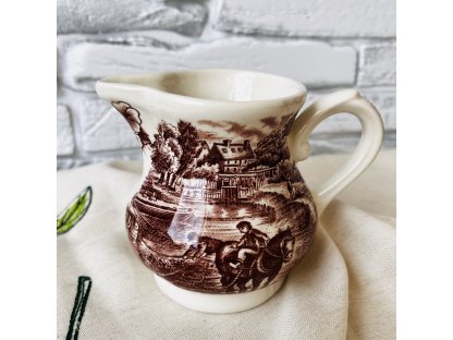 Mlékovka. 180 ml.  J.Broadhurst Ironstone. 