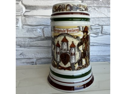 Korbel - Freiberger porzellan. Germany. 700 ml. 