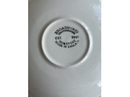 Šalek s podšálkem. 200 ml. Anglie. 