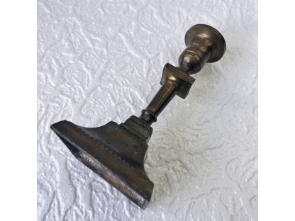 Svícen. Kov. 16cm