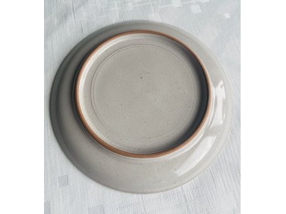 Talíř. Keramika. 19,5cm.