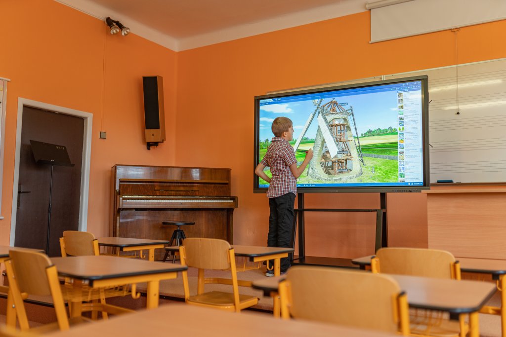 Řada PREMIUM 65″, 75″, 86″