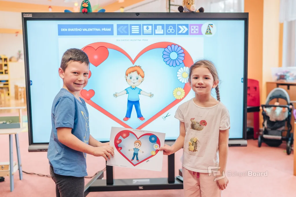 Řada PREMIUM 65″, 75″, 86″, 98″